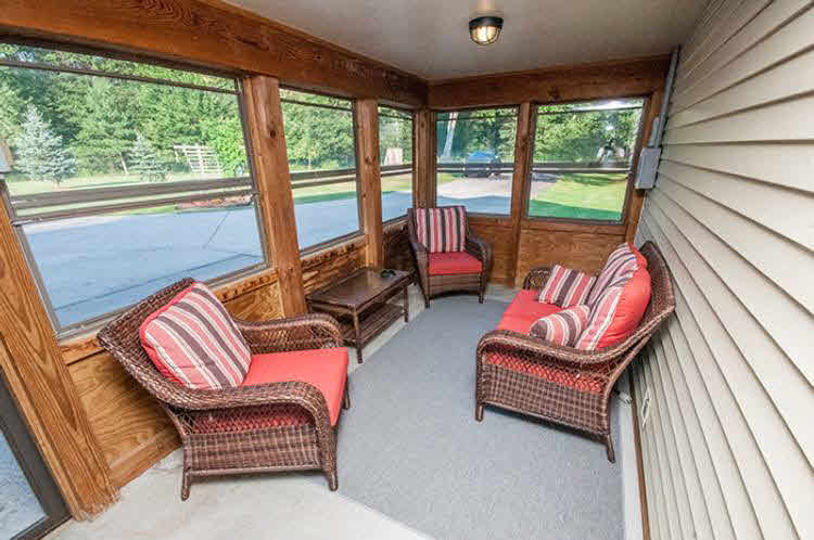 2645 North Castor Road Coleman, MI 48618 - Photo 2 of 24
