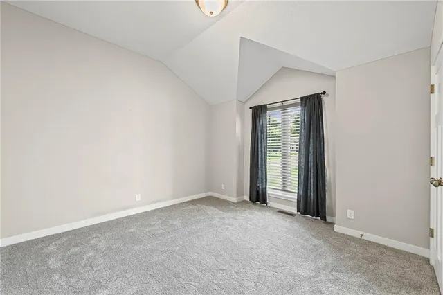 $330,000 | 10720 East 46th Terrace, Kansas City, MO 64133