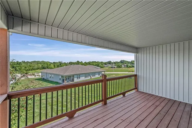 $330,000 | 10720 East 46th Terrace, Kansas City, MO 64133