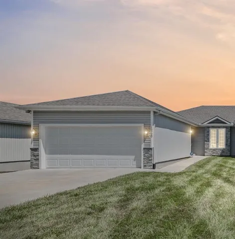 $330,000 | 10720 East 46th Terrace, Kansas City, MO 64133