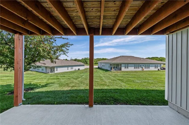 $330,000 | 10720 East 46th Terrace, Kansas City, MO 64133