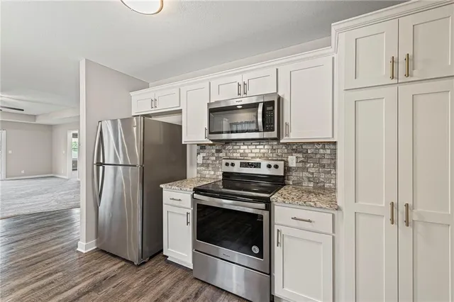 $330,000 | 10720 East 46th Terrace, Kansas City, MO 64133