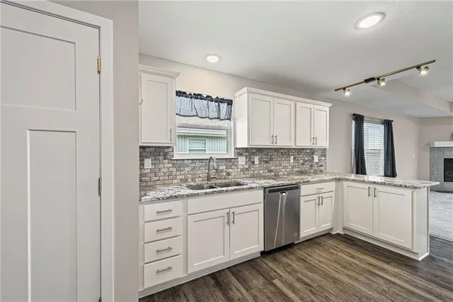 $330,000 | 10720 East 46th Terrace, Kansas City, MO 64133