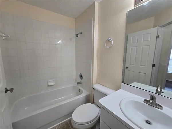 $1,995 | 545 Summer Sails Drive, Valrico, FL 33594