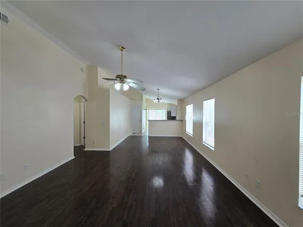 $1,995 | 545 Summer Sails Drive, Valrico, FL 33594