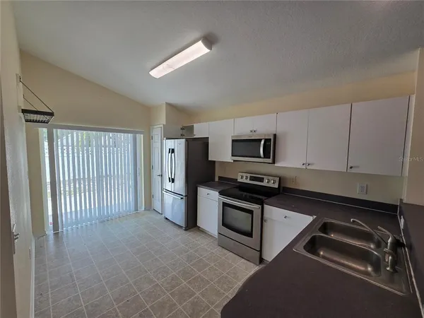 $1,995 | 545 Summer Sails Drive, Valrico, FL 33594