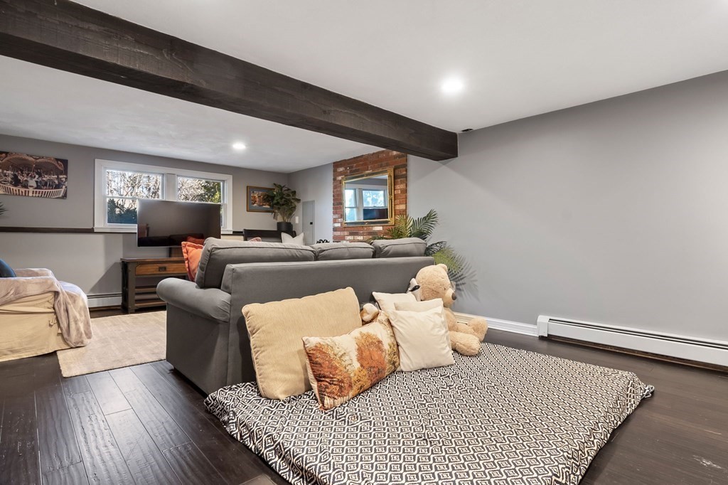 8 Cobblers Lane Beverly, MA 01915 - Photo 24 of 36