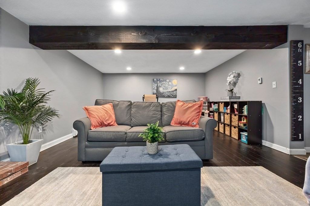 8 Cobblers Lane Beverly, MA 01915 - Photo 27 of 36