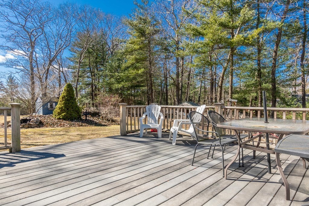 8 Cobblers Lane Beverly, MA 01915 - Photo 28 of 36