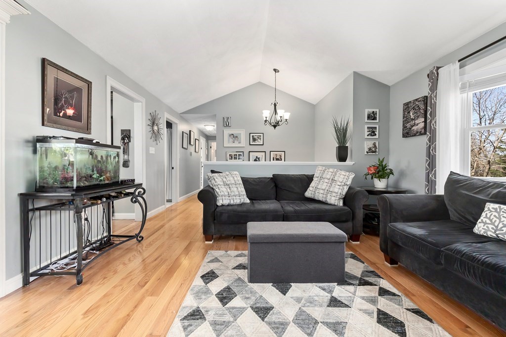 8 Cobblers Lane Beverly, MA 01915 - Photo 8 of 36