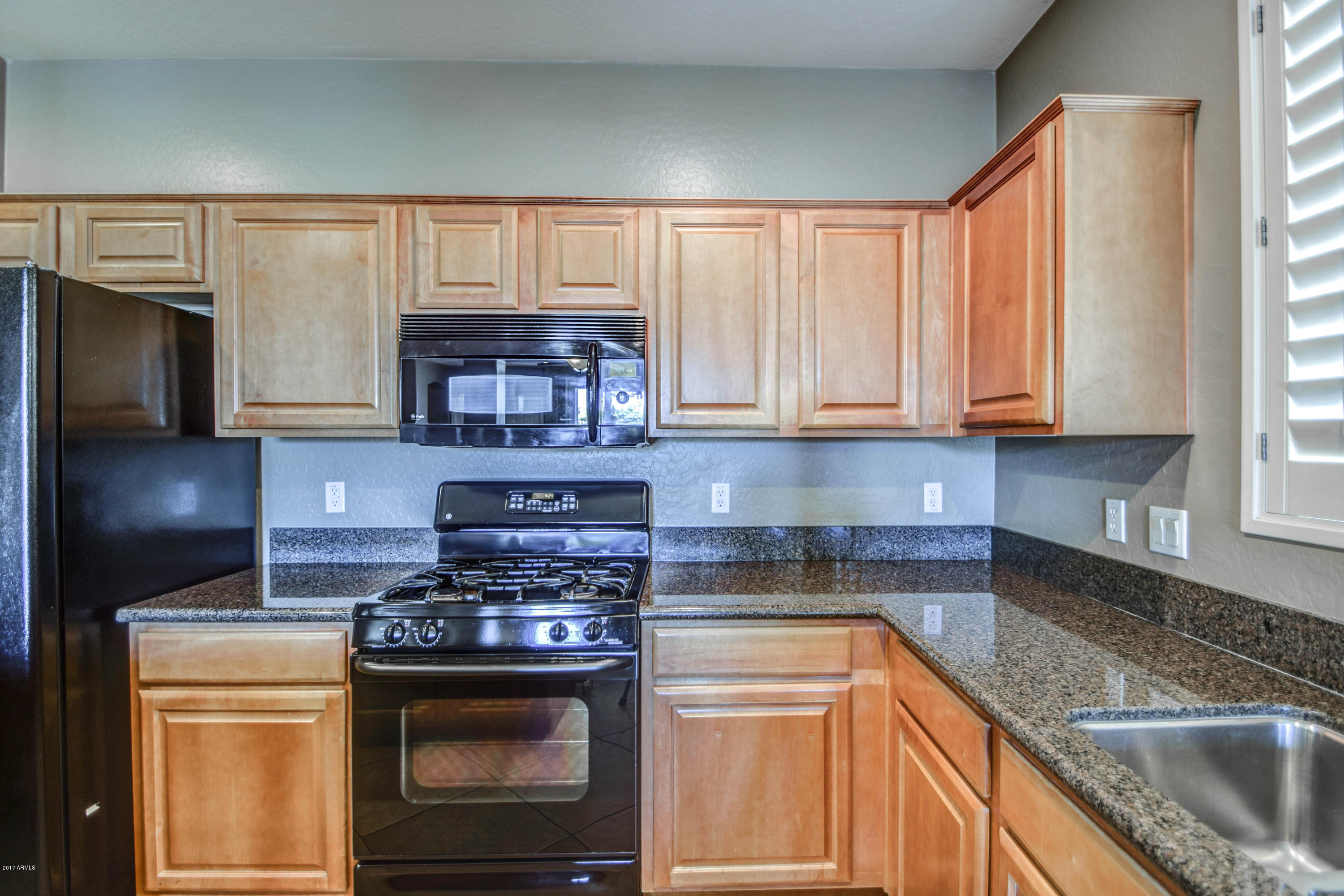 6703 South Classic Way Gilbert, AZ 85298 - Photo 14 of 40 Kitchen 5
