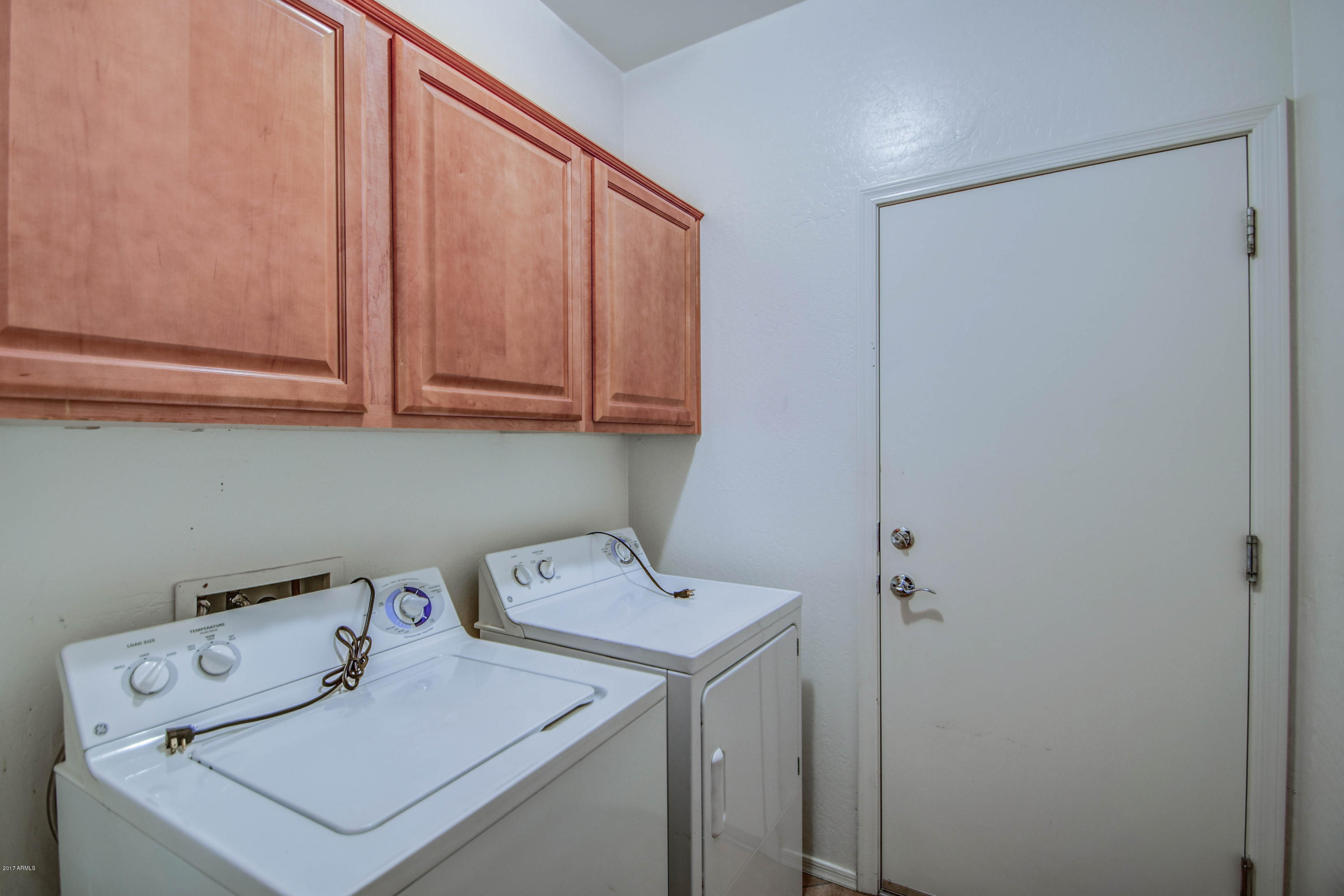6703 South Classic Way Gilbert, AZ 85298 - Photo 18 of 40 Laundry 1, 1