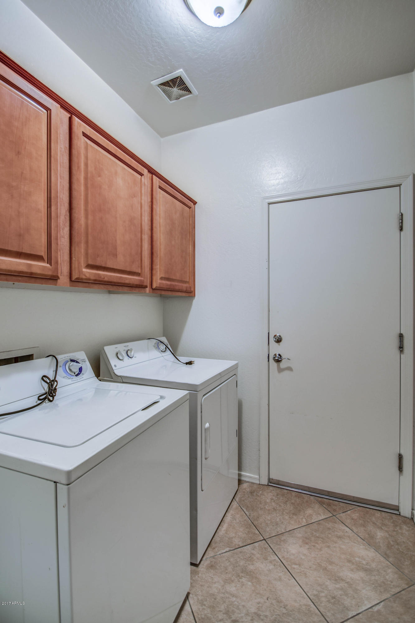 6703 South Classic Way Gilbert, AZ 85298 - Photo 19 of 40 Laundry 1, 2
