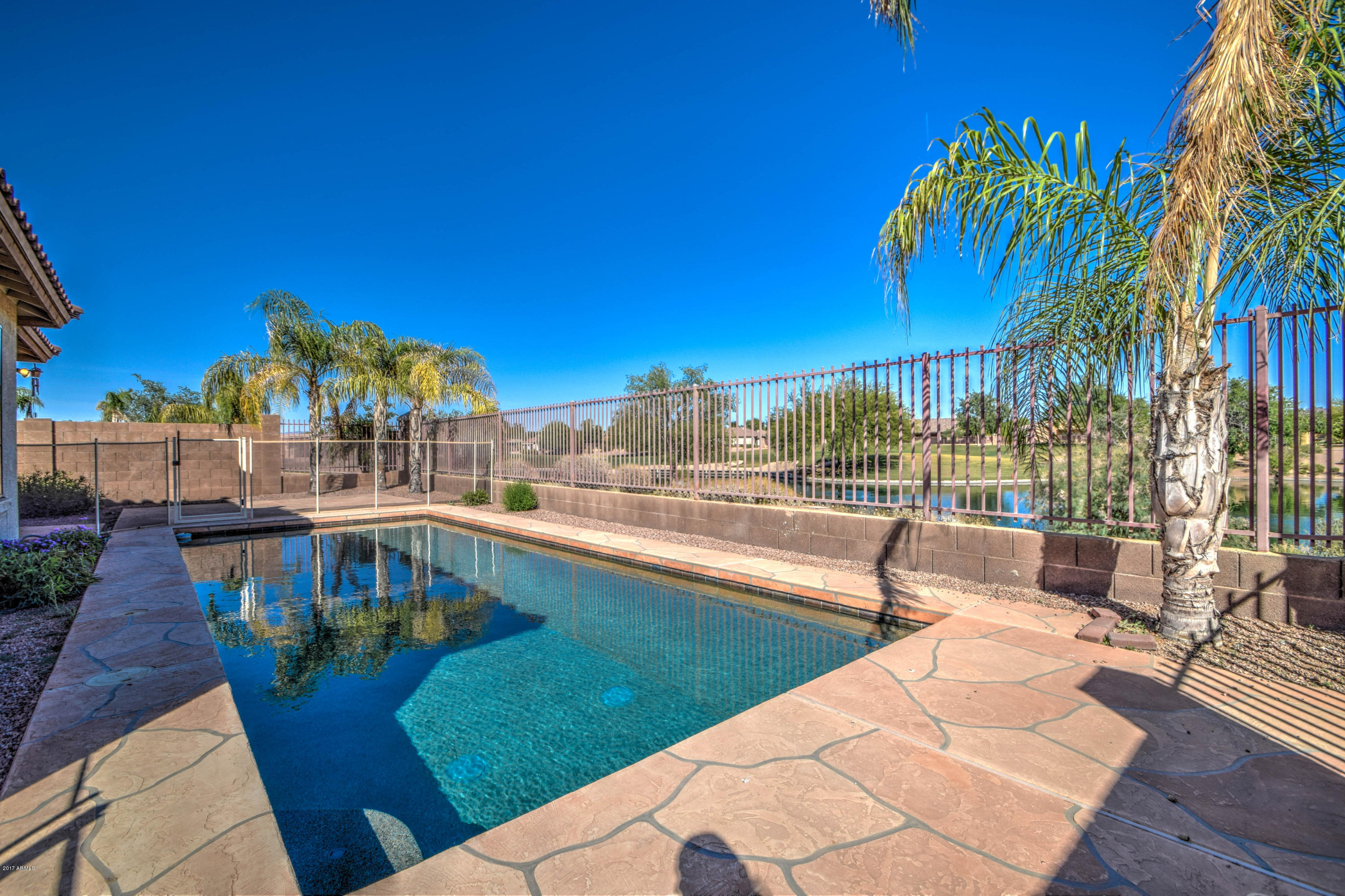 6703 South Classic Way Gilbert, AZ 85298 - Photo 4 of 40 Rear 7