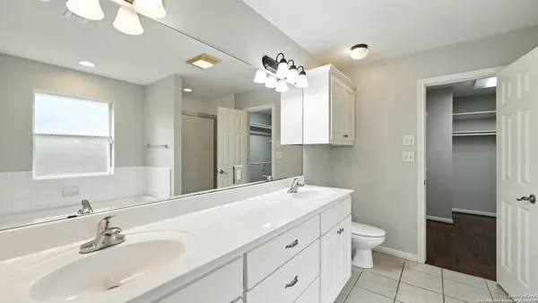 $320,000 | 637 Topaz Avenue, Seguin, TX 78155