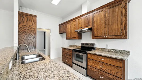 $320,000 | 637 Topaz Avenue, Seguin, TX 78155