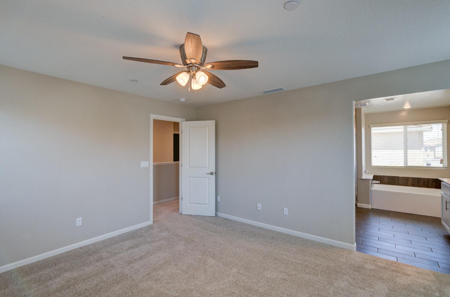 1111 Significant Way West Madera, CA 93636 - Photo 6 of 15