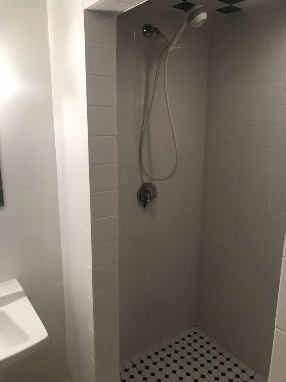 9 Cumberland Road Lynn, MA 01904 - Photo 23 of 27 Gallery Image 23