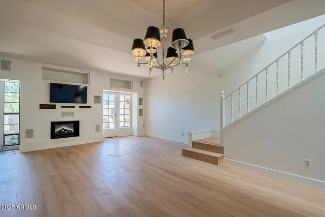 $3,695 | 2921 East Keim Drive, Phoenix, AZ 85016