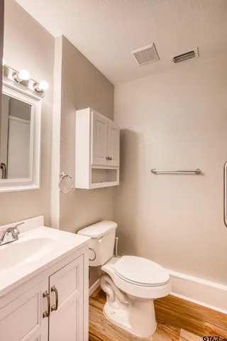 $189,500 | 301 1st Street, Palestine, TX 75803