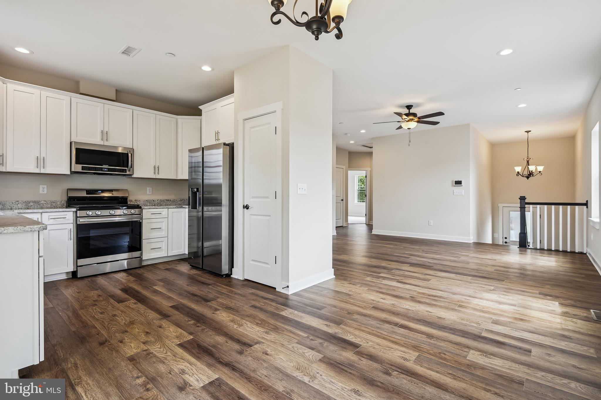 8480 Arbutus Road Pasadena, MD 21122 - Photo 11 of 68 KITCHEN