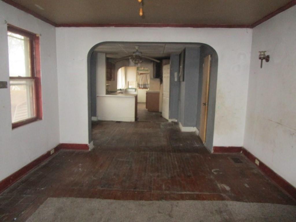86 Frankwood Road Pittsburgh, PA 15235 - Photo 3 of 14 Gallery Image 3