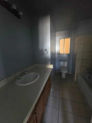 $285,000 | 924 West Myers Avenue, Fresno, CA 93706