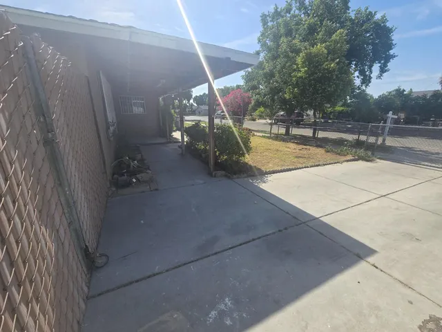 $285,000 | 924 West Myers Avenue, Fresno, CA 93706