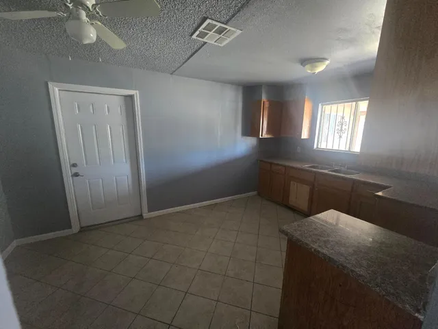 $285,000 | 924 West Myers Avenue, Fresno, CA 93706