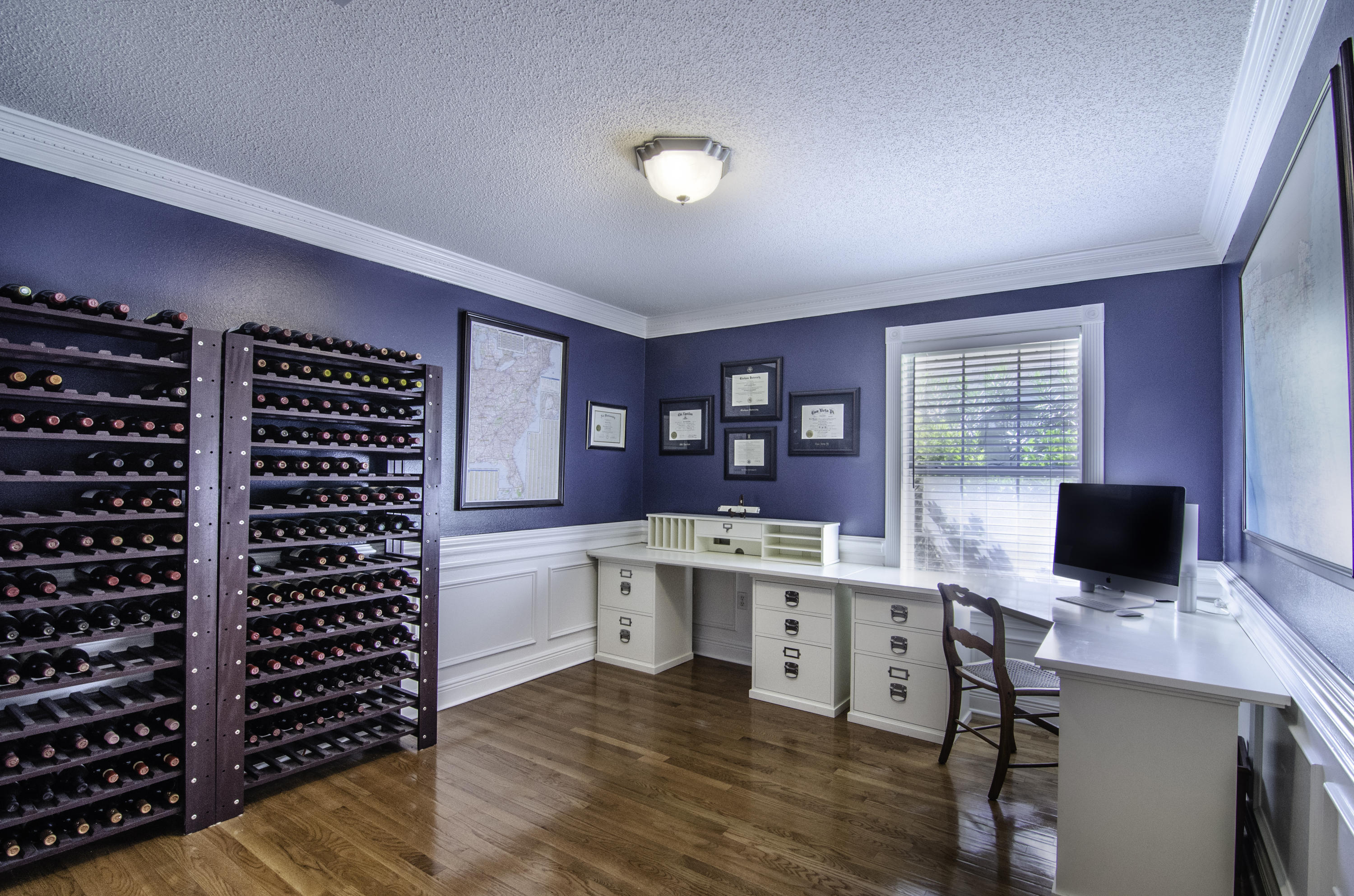 3840 Mesa Road Destin, FL 32541 - Photo 2 of 11 a kitchen with a workspace