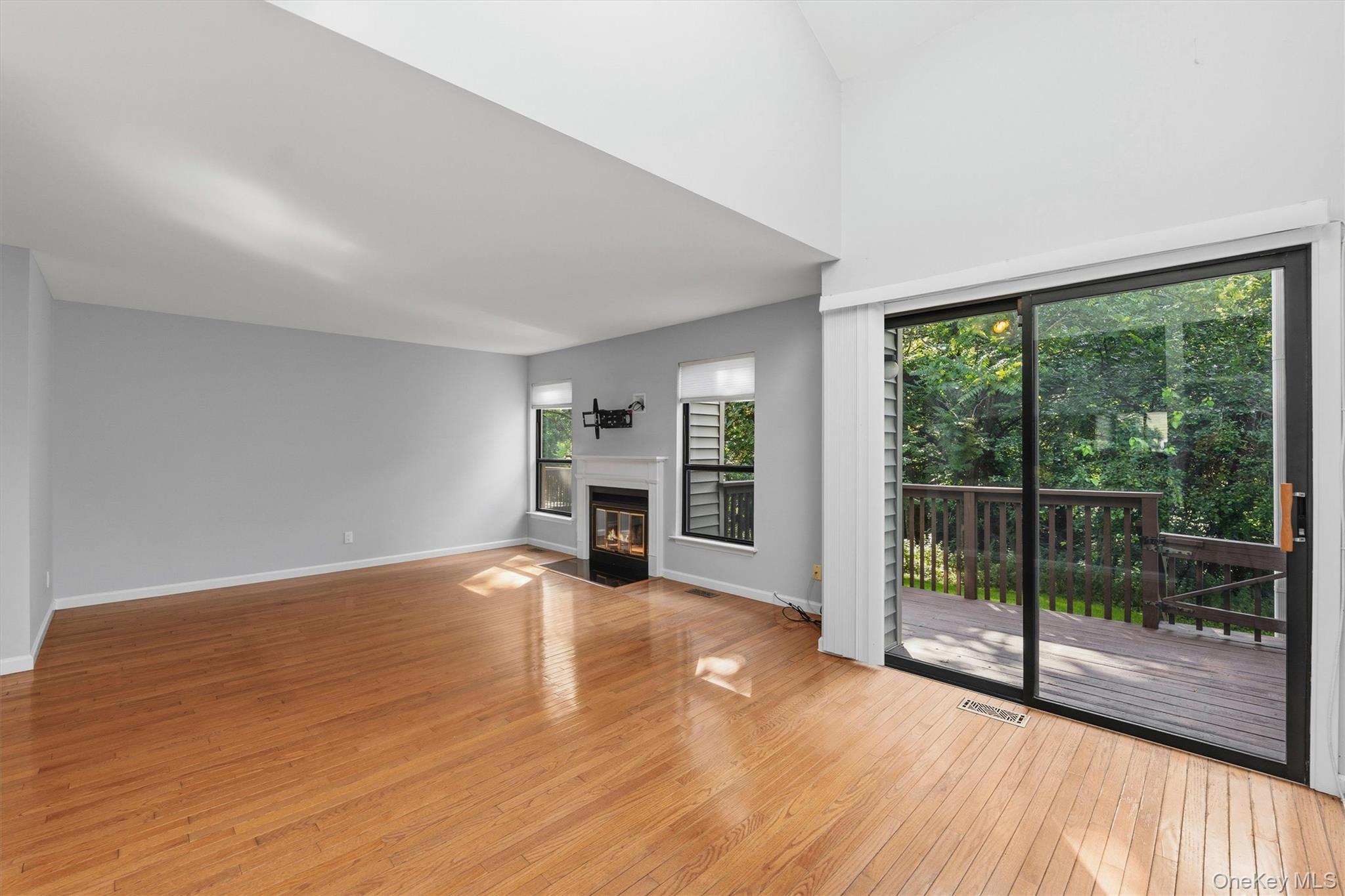 93 Bridle Path Road Ossining, NY 10562 - Photo 6 of 50 Gallery Image 6