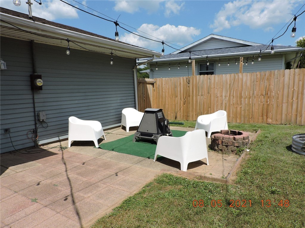 1008 Sunset Ridge Danville, IL 61832 - Photo 9 of 17 Gallery Image 9