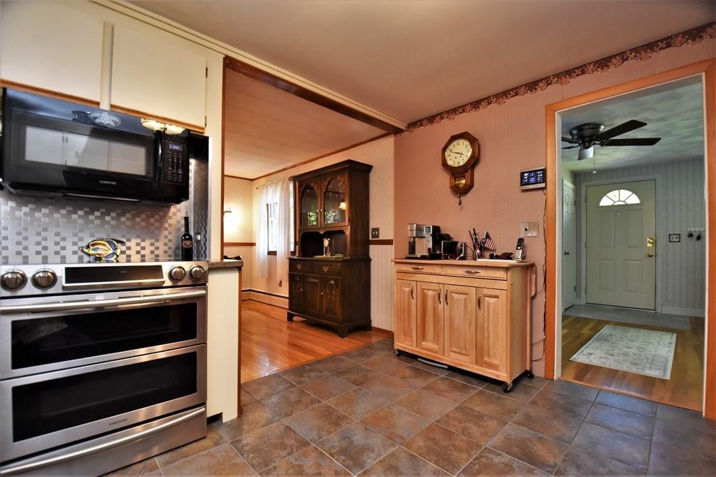 16 Roman Road Woburn, MA 01801 - Photo 14 of 28