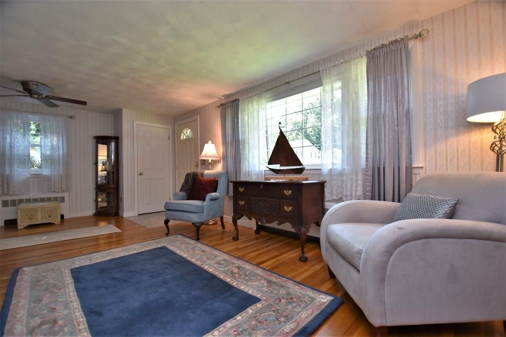 16 Roman Road Woburn, MA 01801 - Photo 6 of 28