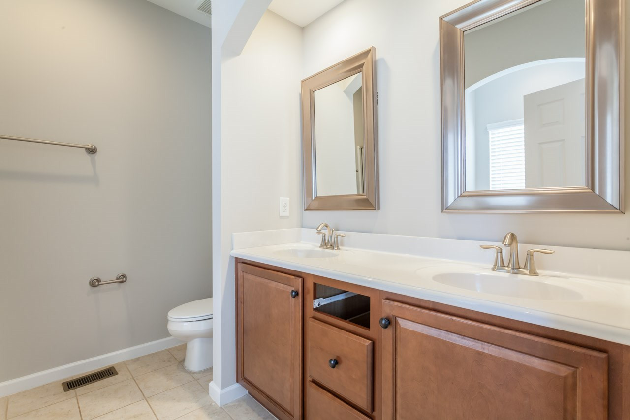 1321 Rodessa Run Raleigh, NC 27607 - Photo 17 of 25 Master Bath/Spa