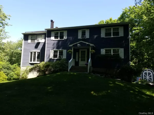 $699,000 | 228 West Mombasha Road, Monroe, NY 10950
