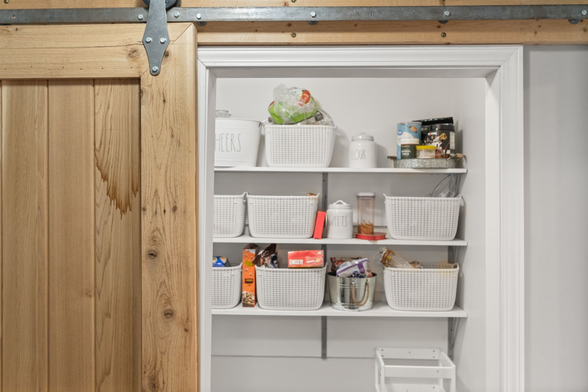 3706 Calista Road White House, TN 37188 - Photo 24 of 55 a shelf with books and knick knacks on it