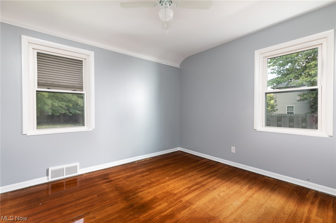 424 Babbitt Road Euclid, OH 44123 - Photo 13 of 20 Gallery Image 13