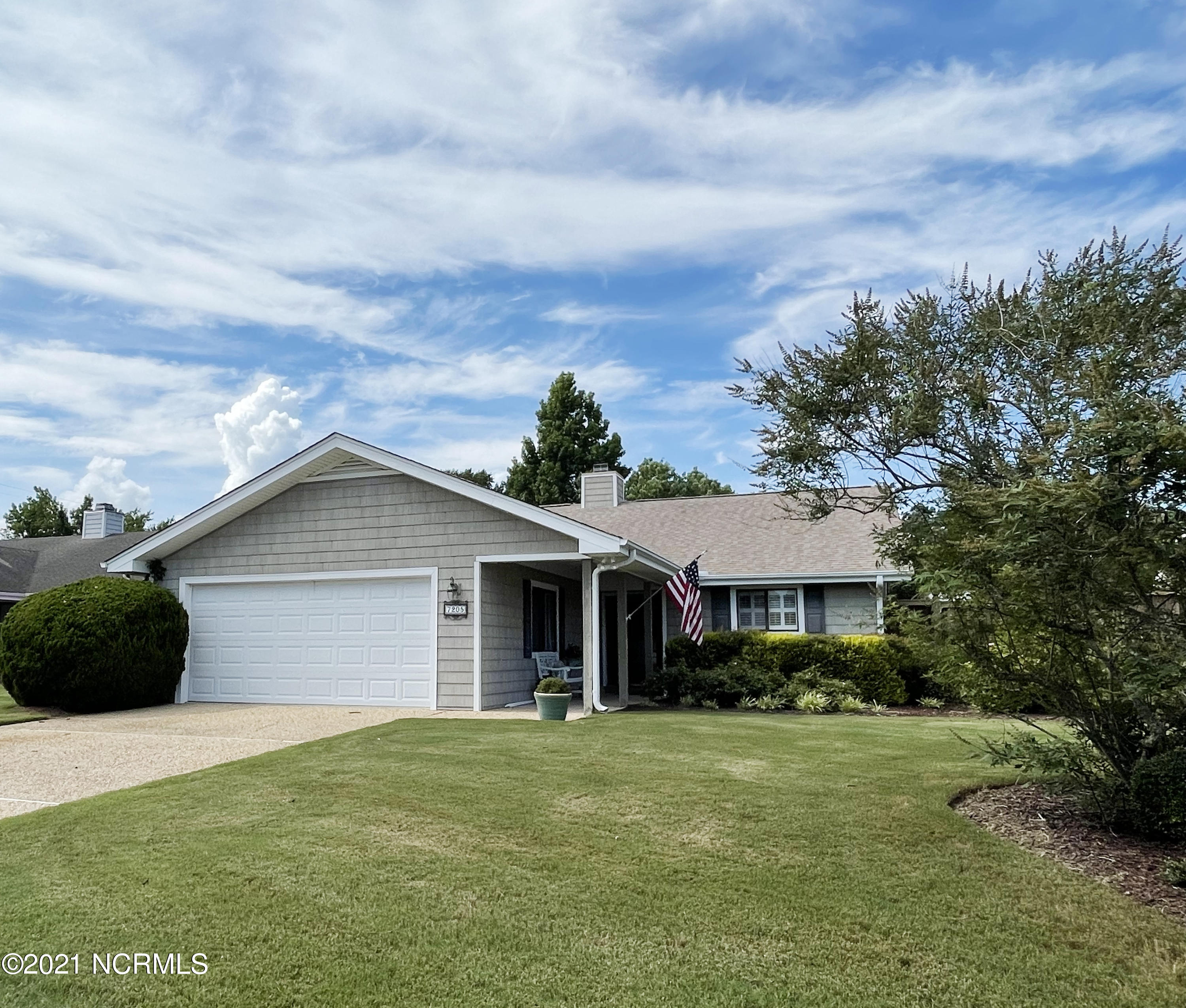 7205 Trailmark Road Wilmington, NC 28405 - Photo 3 of 41 38