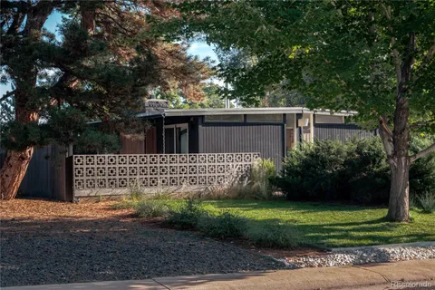 $950,000 | 4721 East Idaho Place, Denver, CO 80222