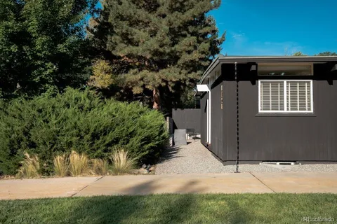 $950,000 | 4721 East Idaho Place, Denver, CO 80222