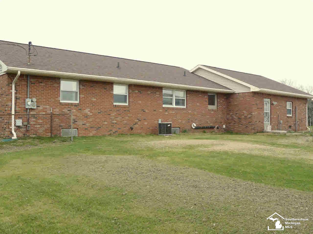 6363 Stadler Road Monroe, MI 48162 - Photo 4 of 10