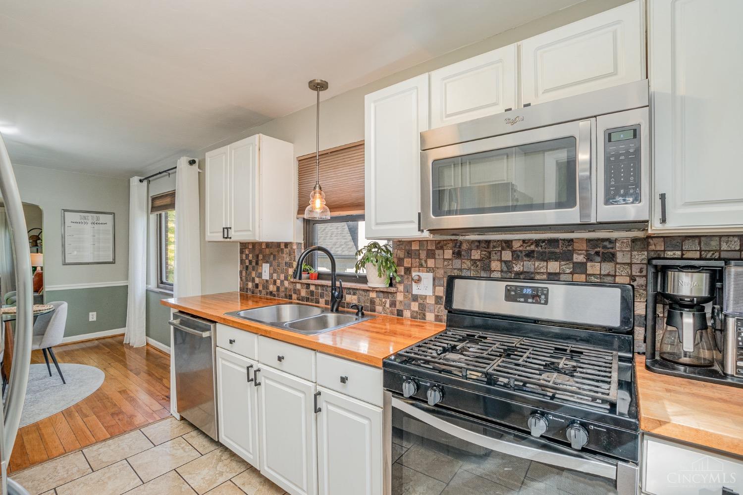 107 Bonham Road Wyoming, OH 45215 - Photo 12 of 35 Gallery Image 12