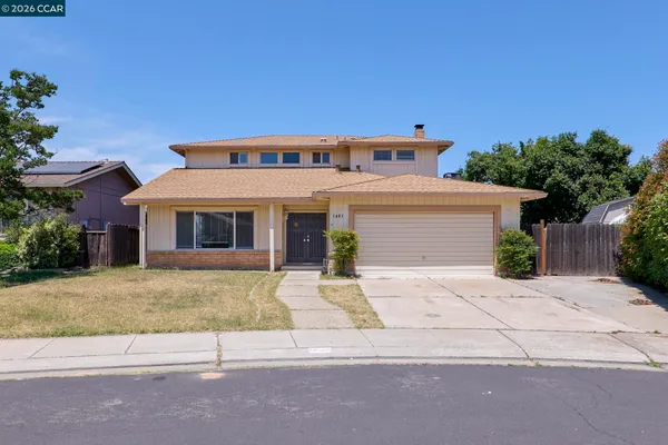 front view of house with a yard