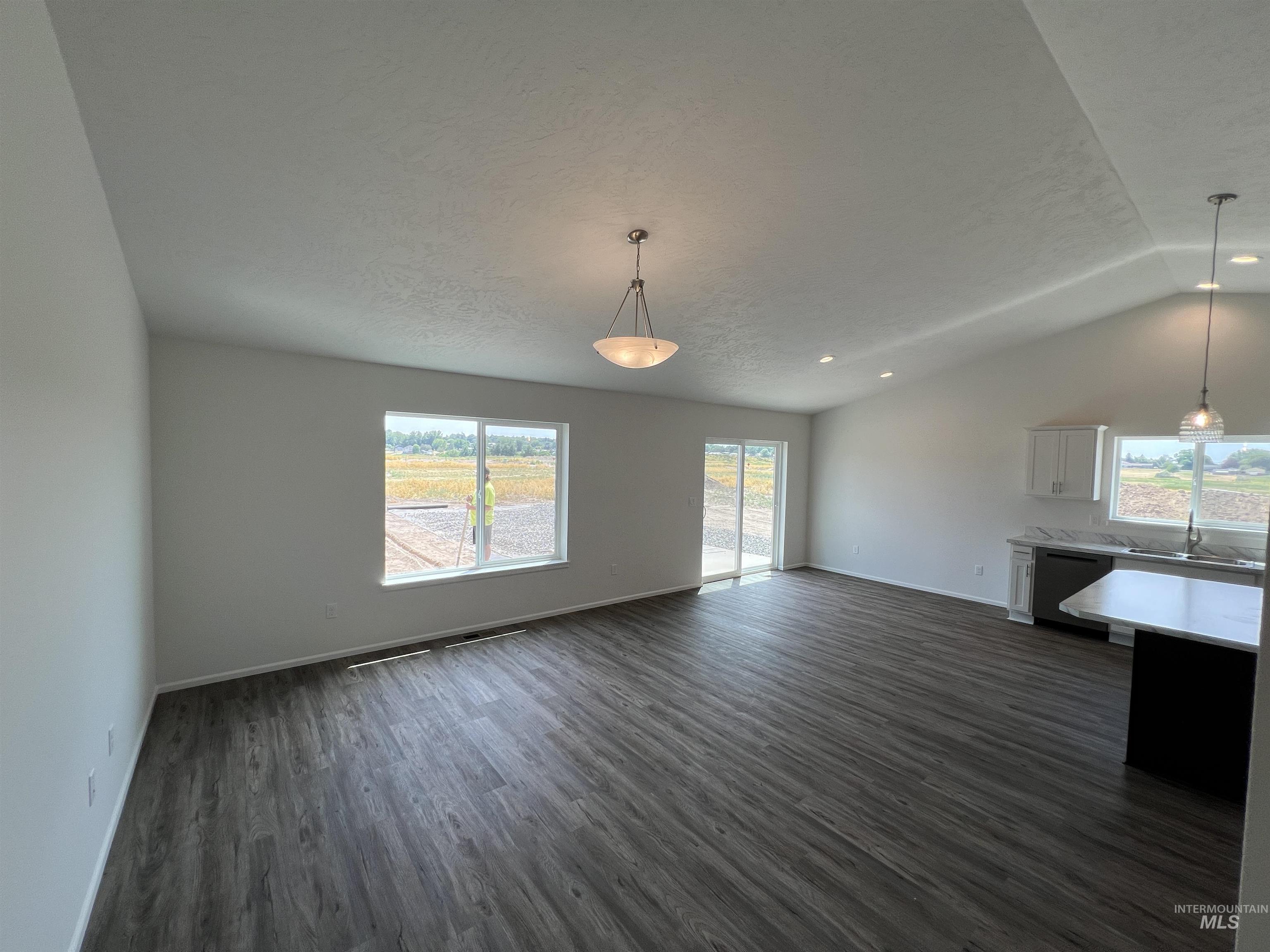 1738 Yellowstone Court Lewiston, ID 83501 - Photo 3 of 8