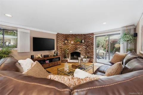 $899,000 | 3391 Lawrence Avenue, Oceanside, NY 11572