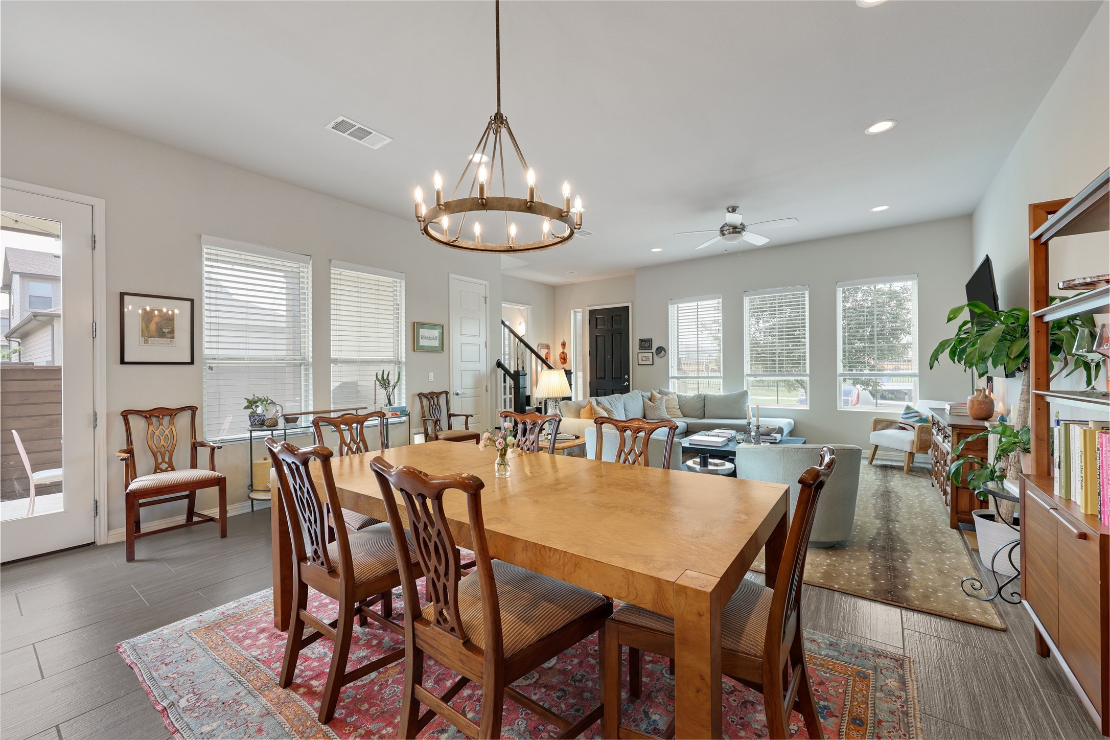 1615 Lawrence Street Austin, TX 78741 - Photo 15 of 38