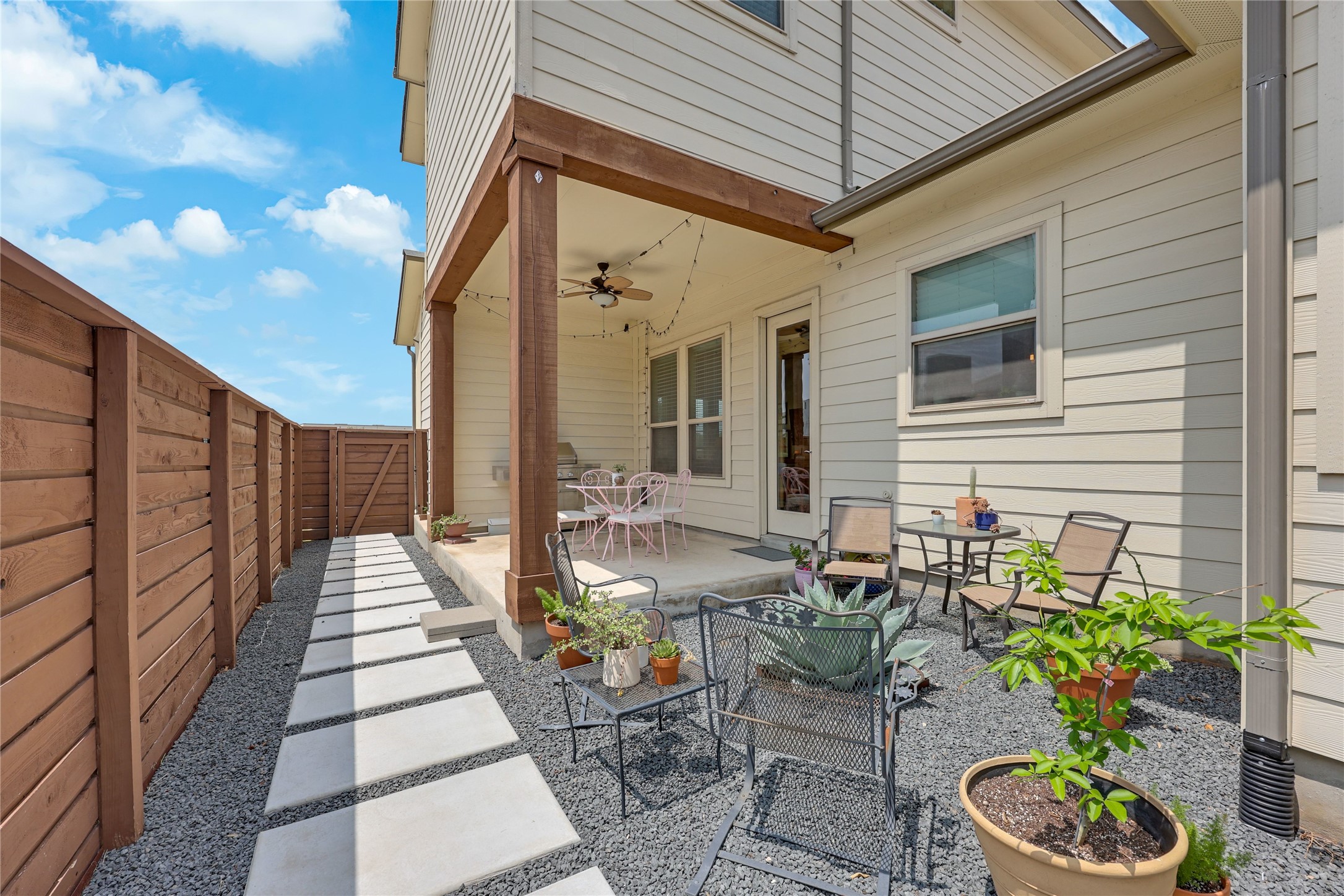 1615 Lawrence Street Austin, TX 78741 - Photo 37 of 38