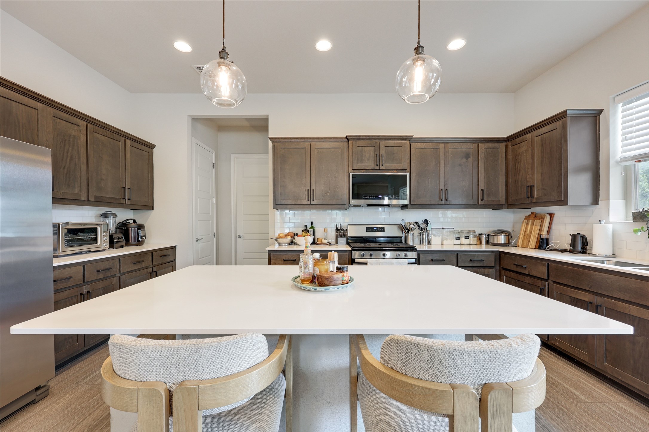 1615 Lawrence Street Austin, TX 78741 - Photo 5 of 38