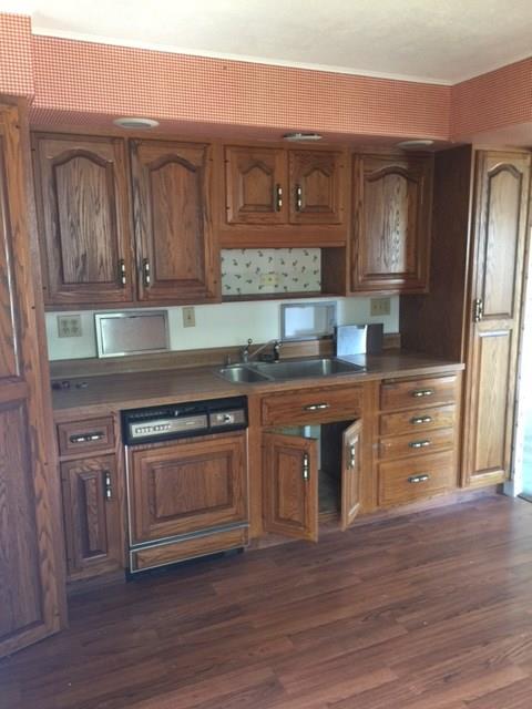2726 Ebbie Road Indianapolis, IN 46219 - Photo 3 of 10 Gallery Image 3